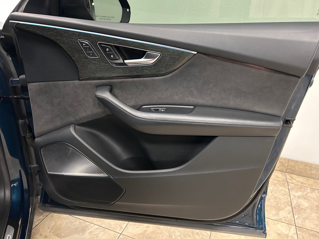 2019 Audi Q8 Image 27