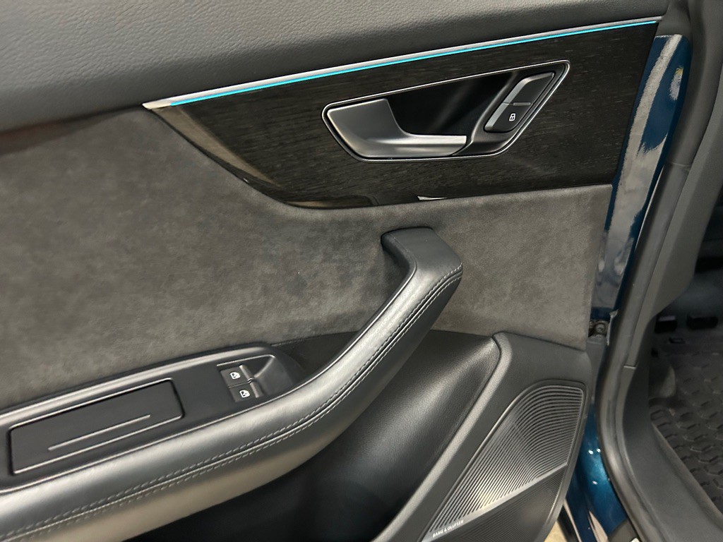 2019 Audi Q8 Image 34