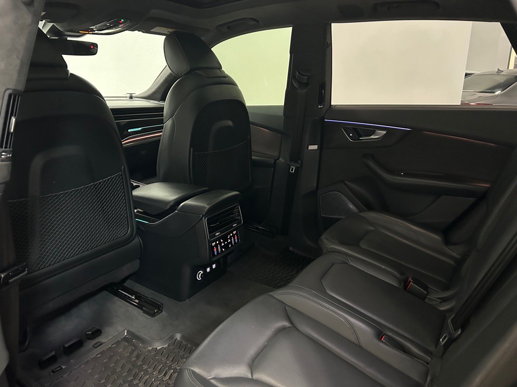 2019 Audi Q8 Image 35