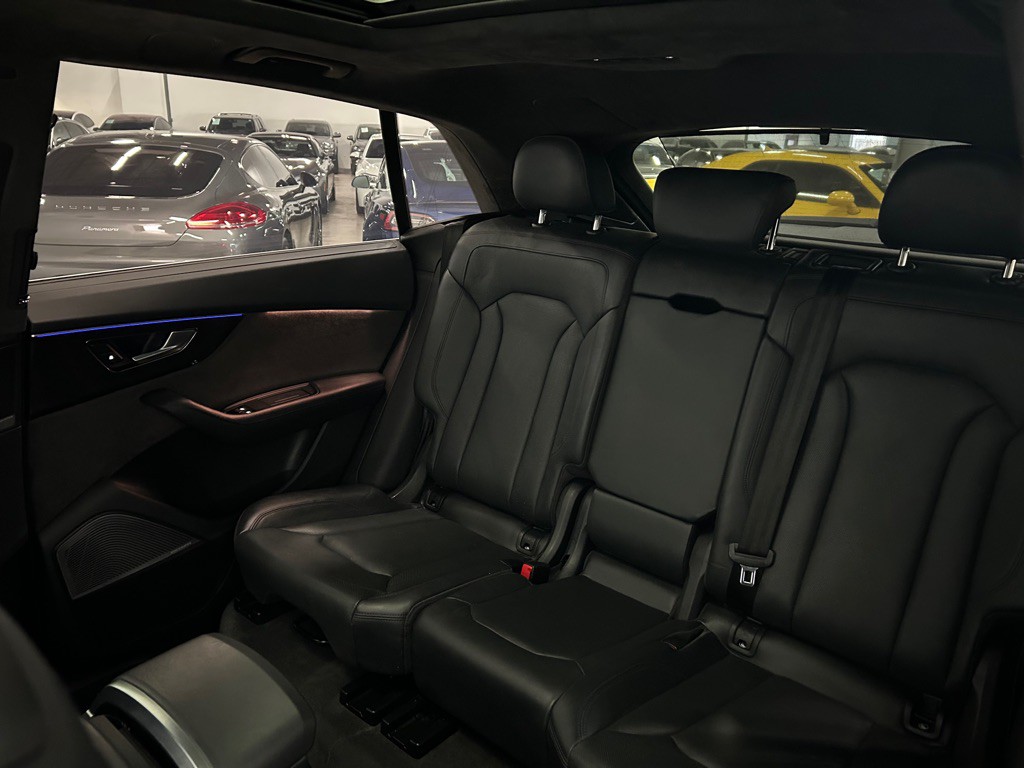 2019 Audi Q8 Image 36