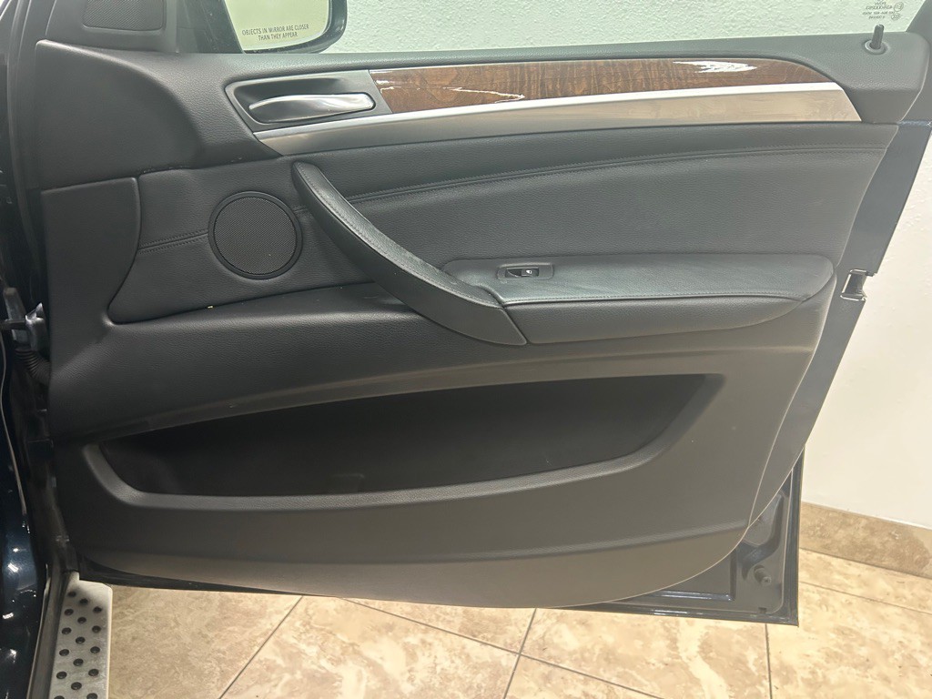 2014 BMW X6 Image 28