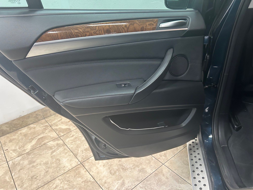 2014 BMW X6 Image 34