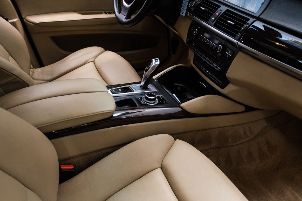 2014 BMW X6 Image 22