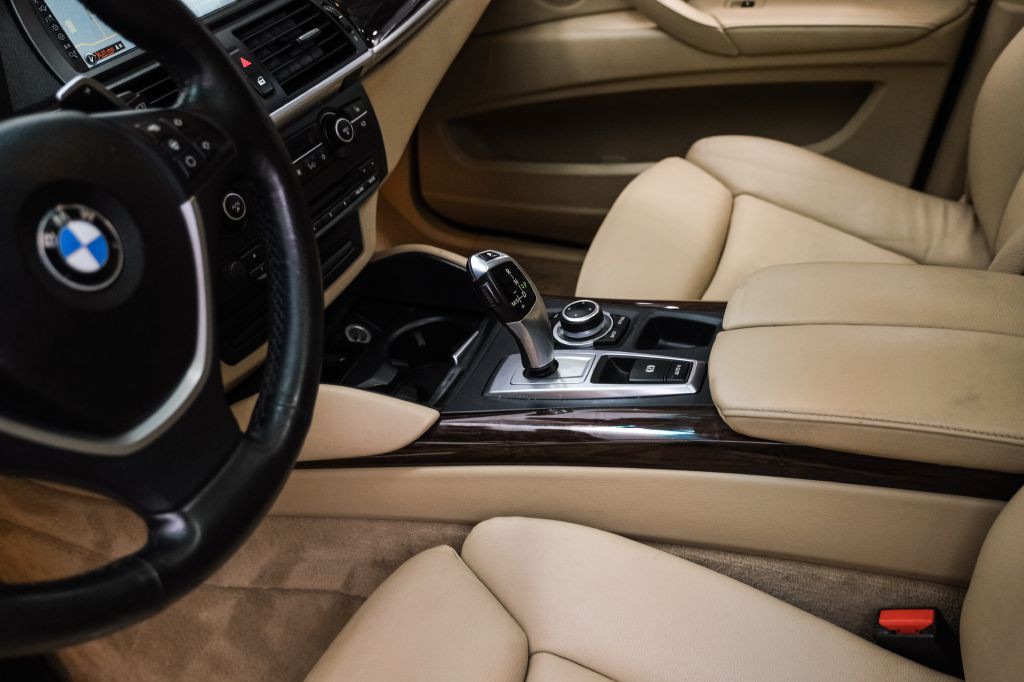 2014 BMW X6 Image 23