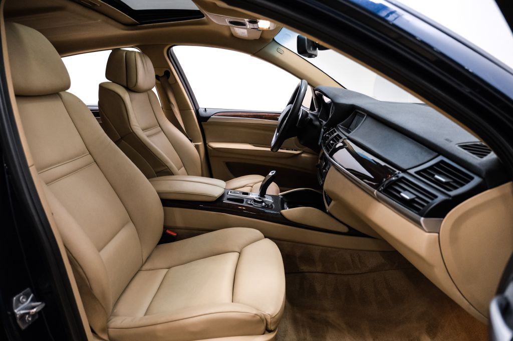 2014 BMW X6 Image 32