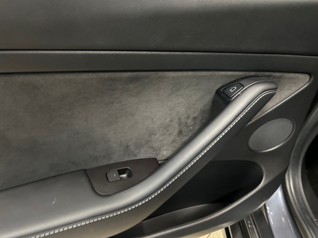 2021 Tesla Model 3 Image 29