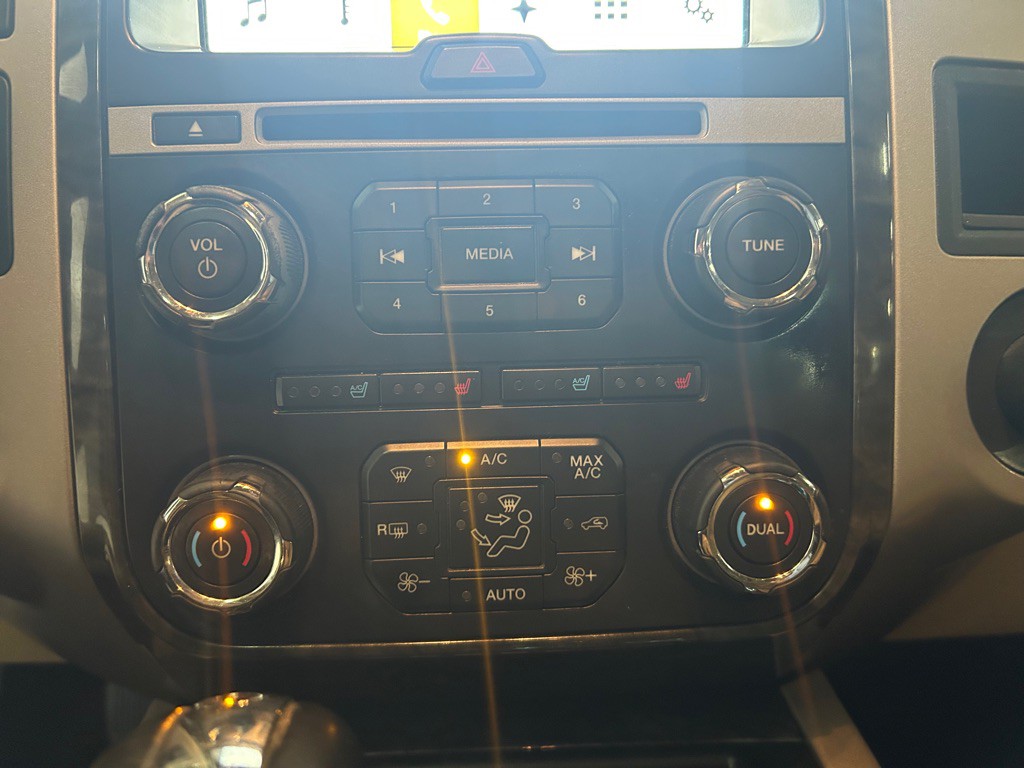 2017 Ford Expedition Image 24