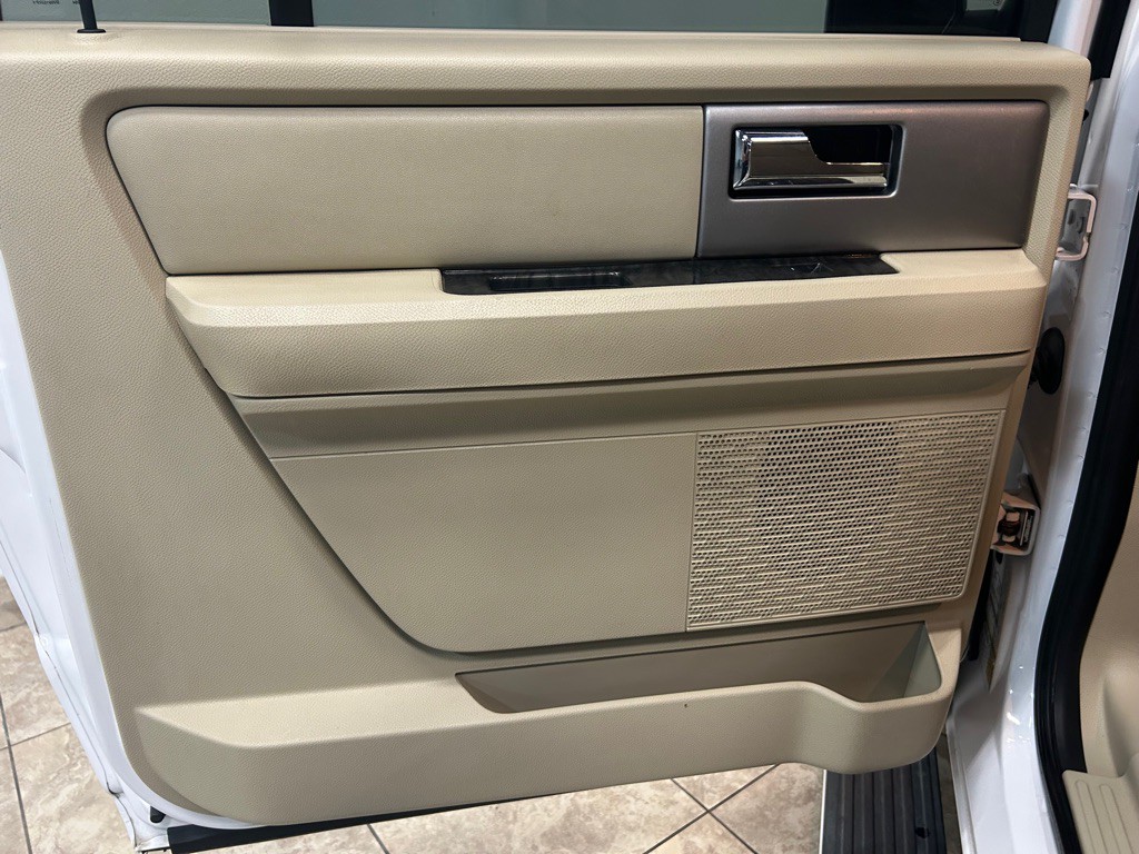 2017 Ford Expedition Image 32