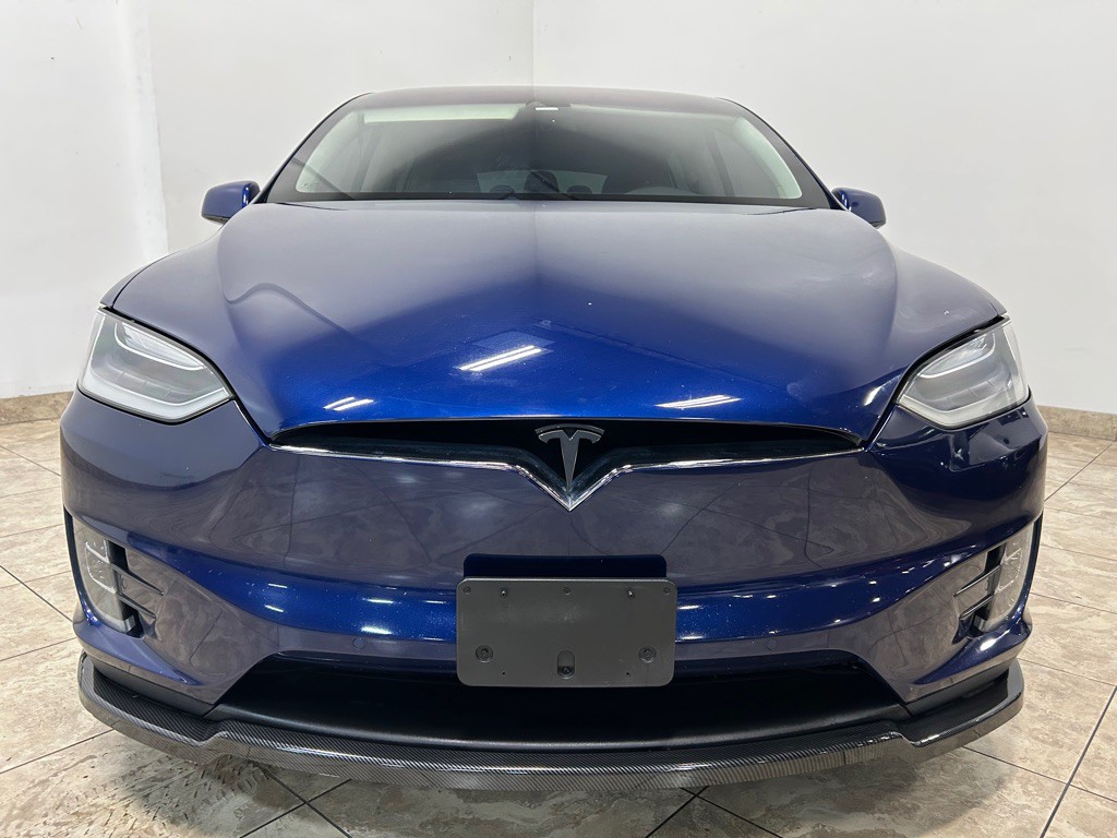 2016 Tesla Model X Image 4