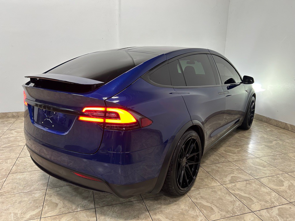 2016 Tesla Model X Image 7