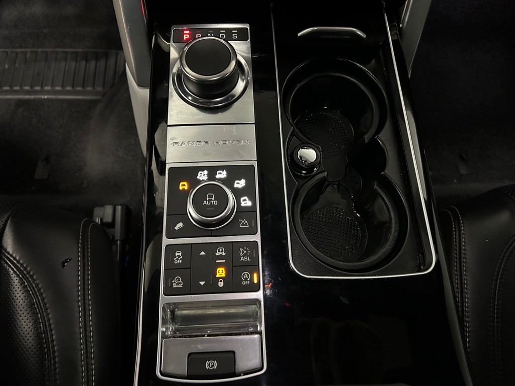 2016 Land Rover Range Rover Image 22