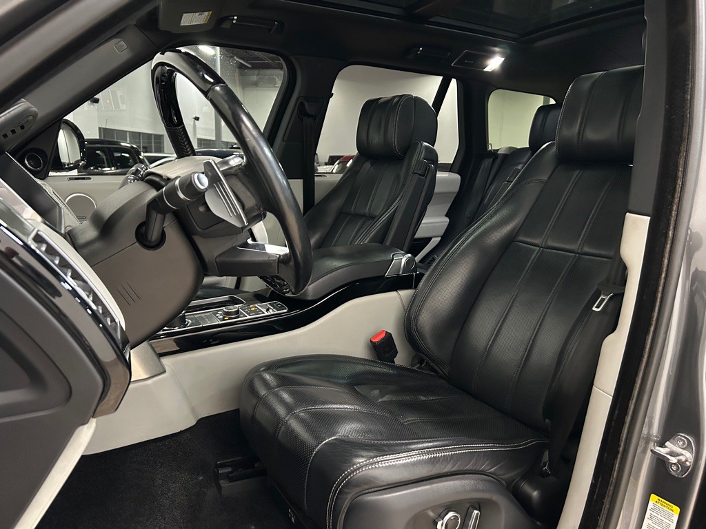 2016 Land Rover Range Rover Image 26