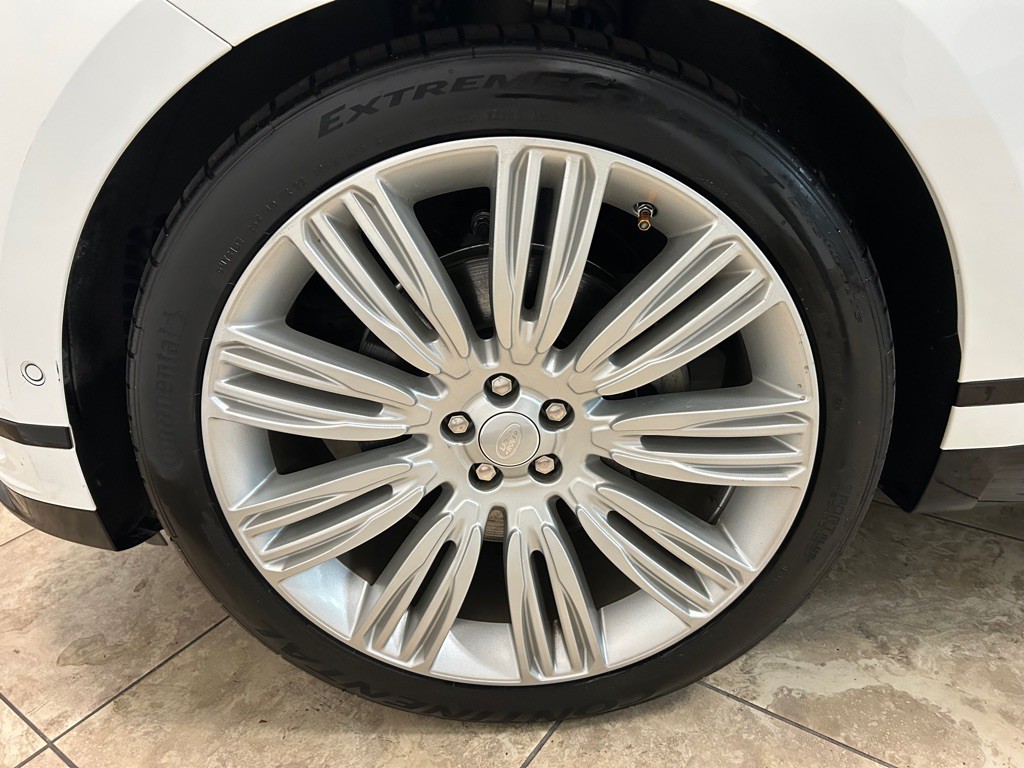 2019 Land Rover Range Rover Image 13