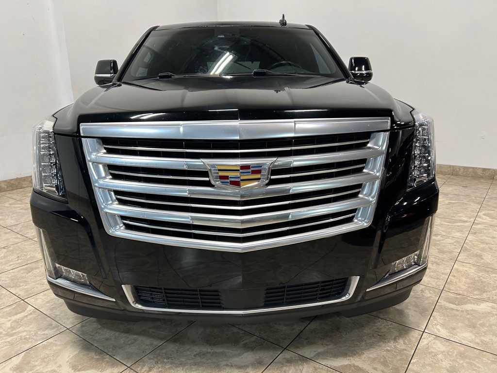 2015 Cadillac Escalade Image 3