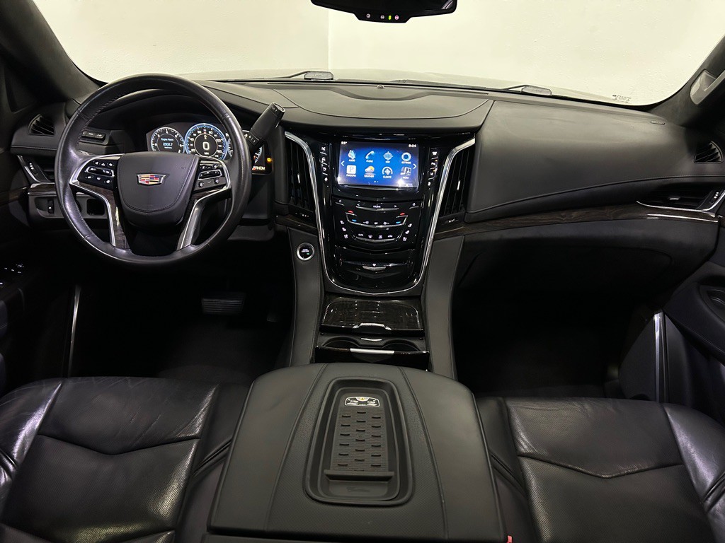 2015 Cadillac Escalade Image 31