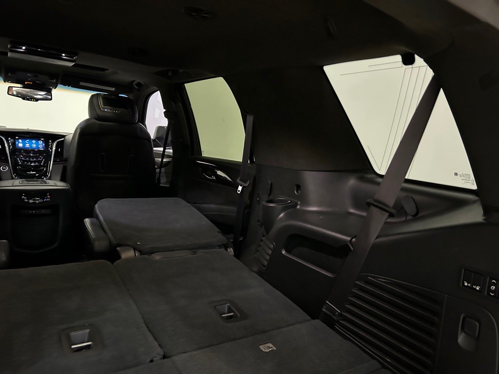2015 Cadillac Escalade Image 44