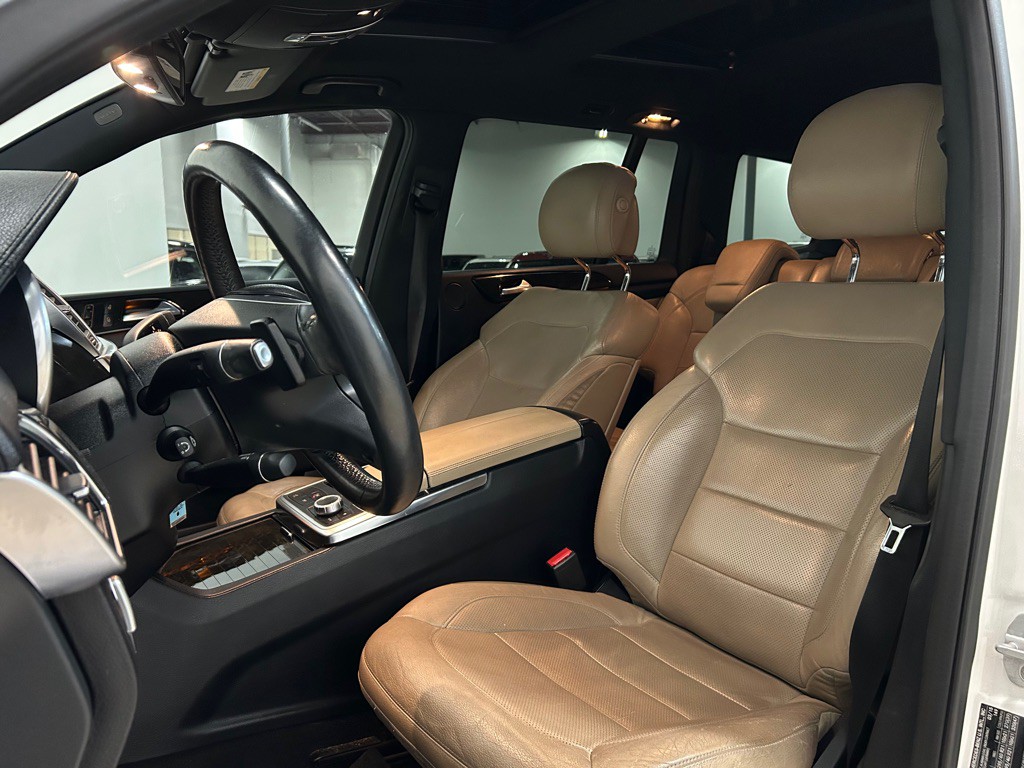 2015 Mercedes-Benz GL-Class Image 16