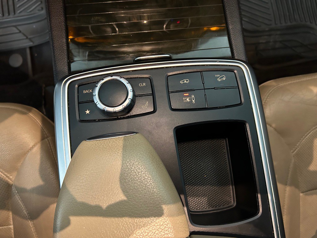 2015 Mercedes-Benz GL-Class Image 20