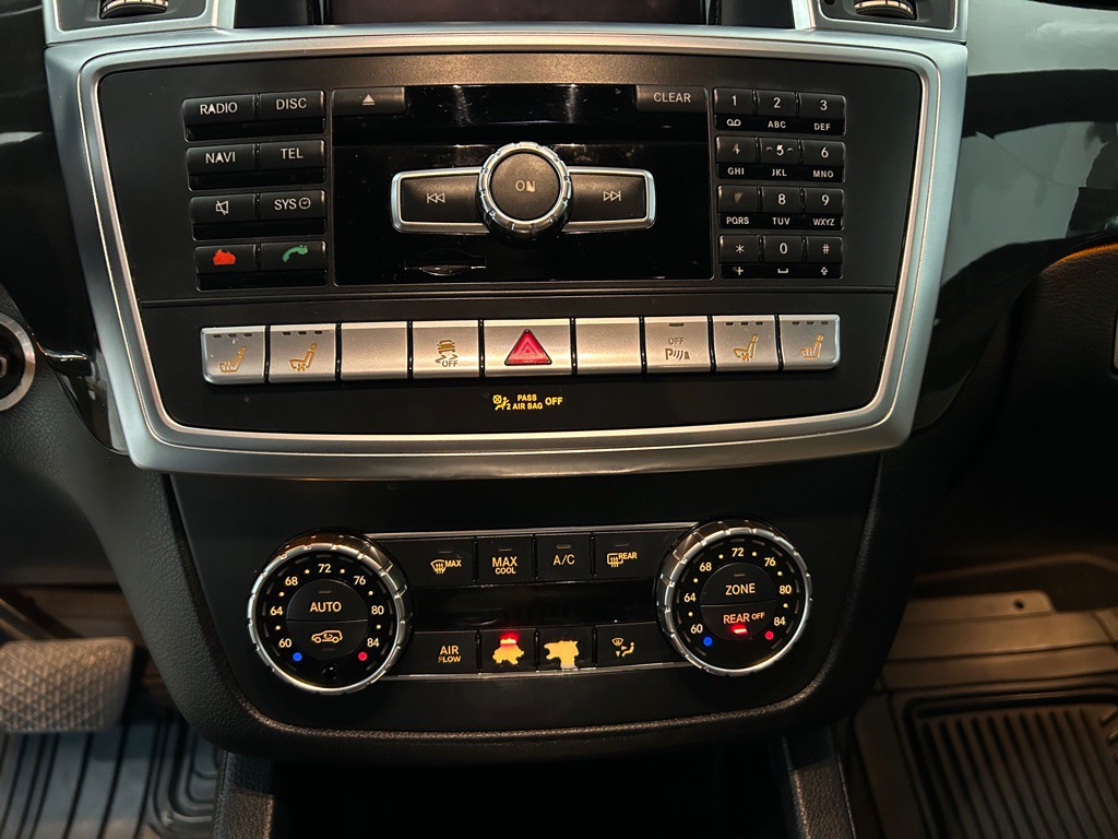 2015 Mercedes-Benz GL-Class Image 21