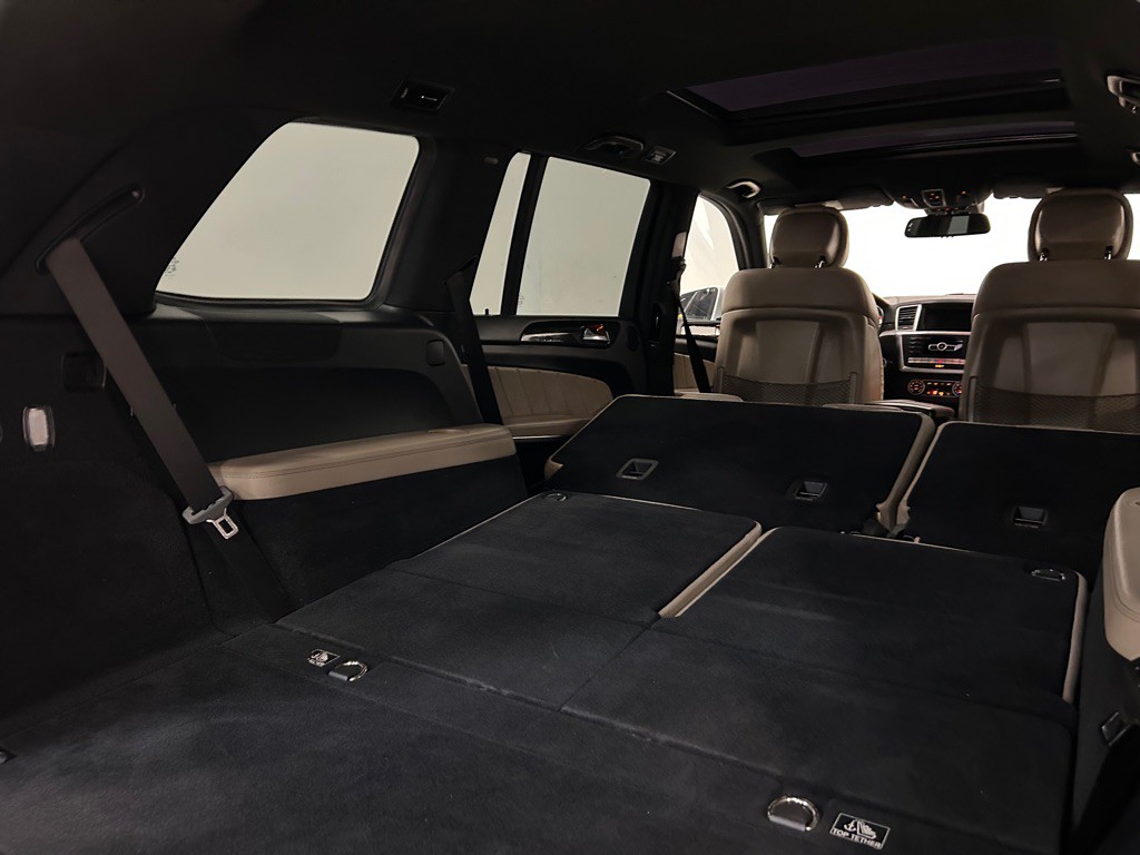 2015 Mercedes-Benz GL-Class Image 37