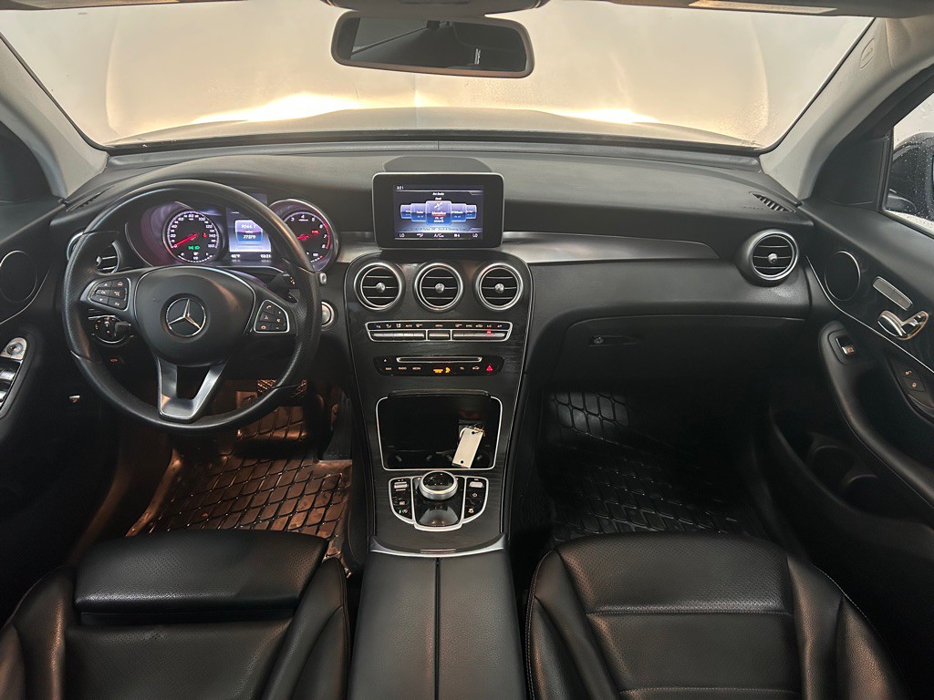 2017 Mercedes-Benz GLC-Class Image 22