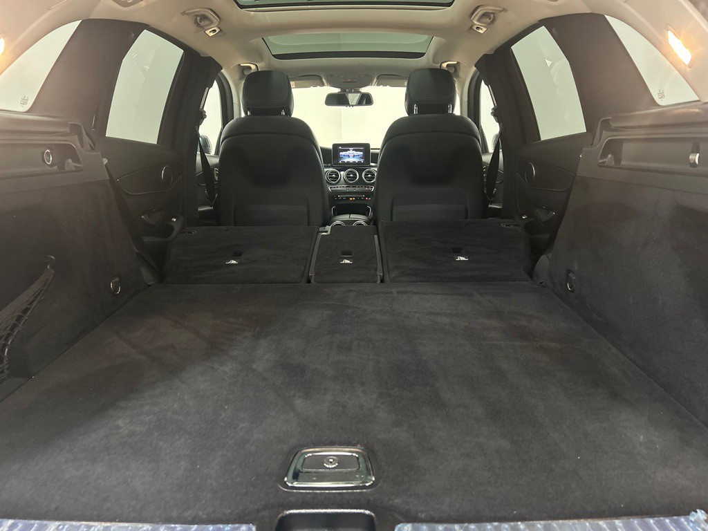 2017 Mercedes-Benz GLC-Class Image 31