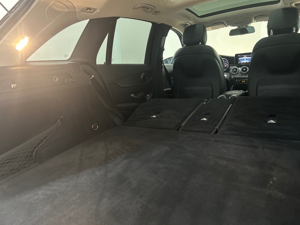 2017 Mercedes-Benz GLC-Class Image 32