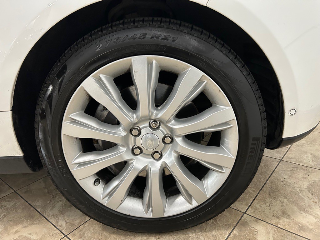 2017 Land Rover Range Rover Image 10