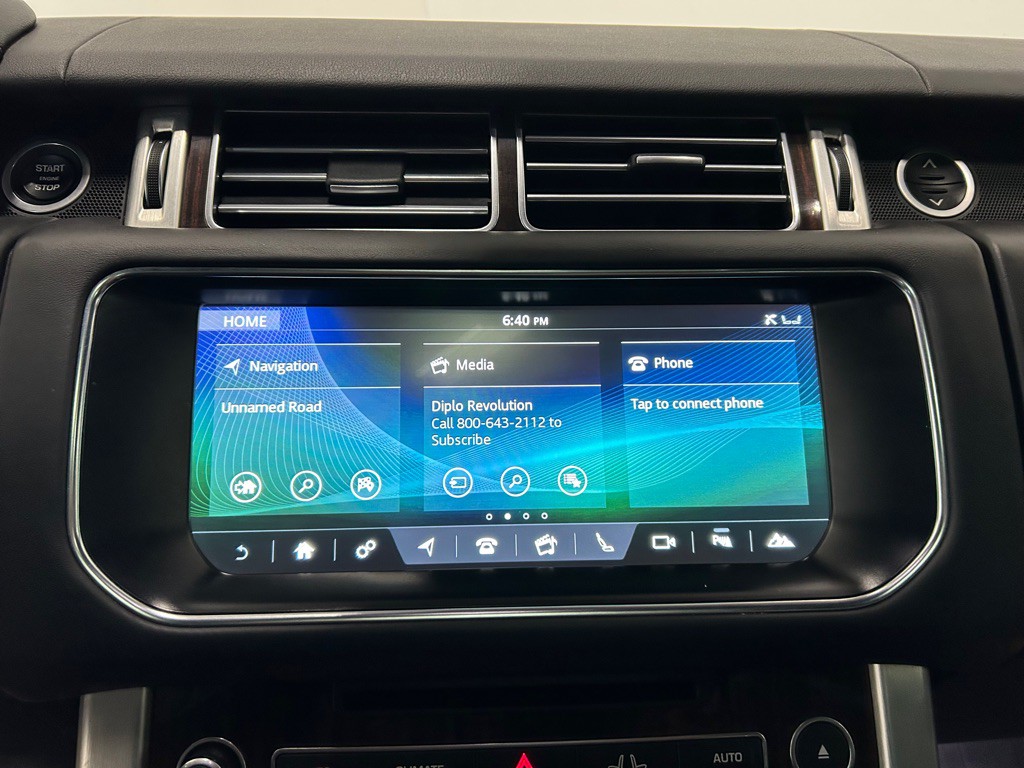 2017 Land Rover Range Rover Image 26