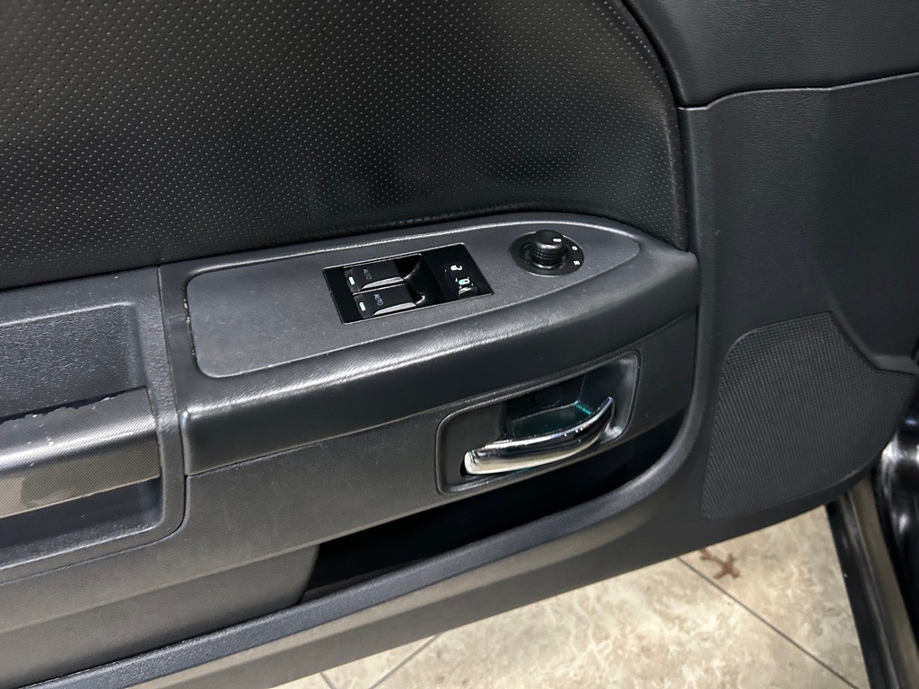 2012 Dodge Challenger Image 15