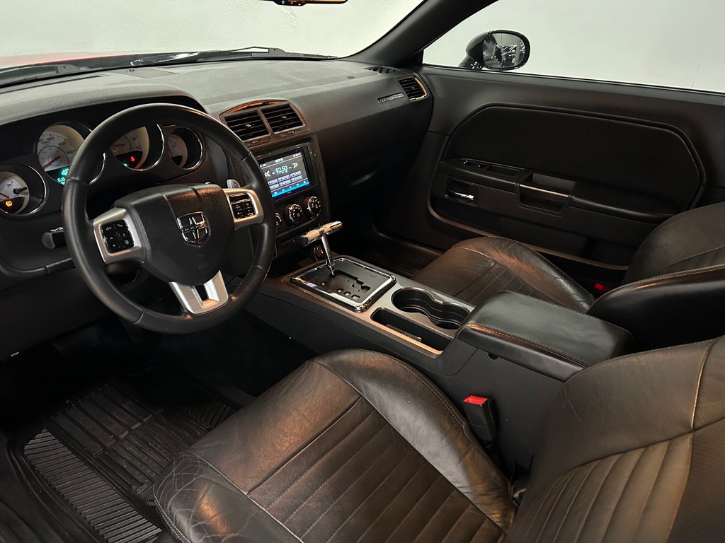 2012 Dodge Challenger Image 16