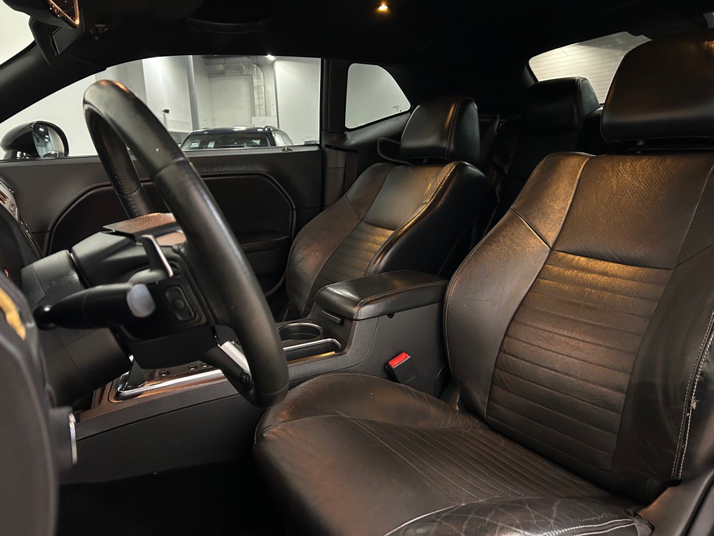 2012 Dodge Challenger Image 17