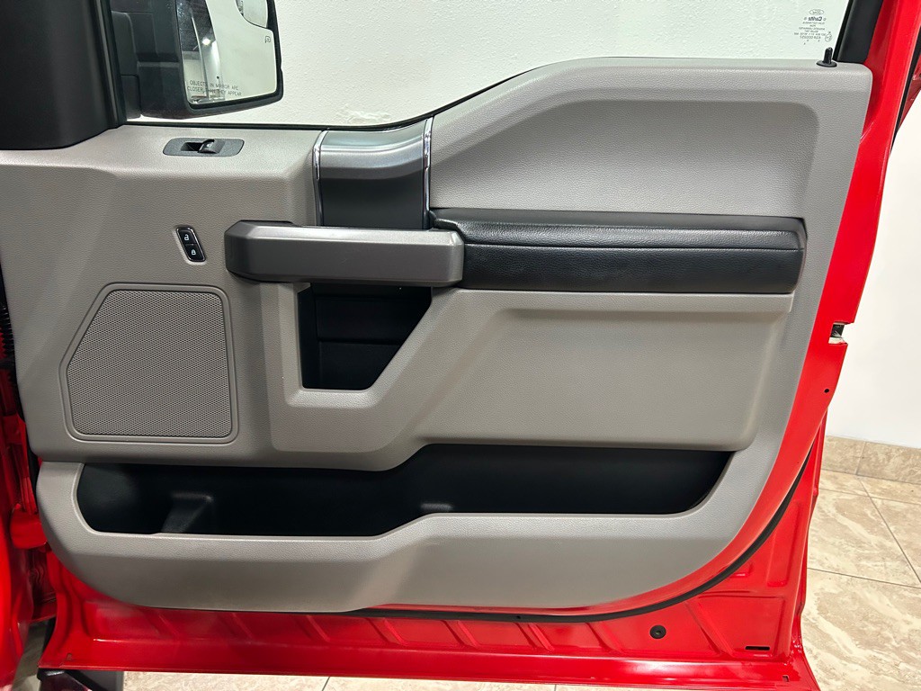 2015 Ford F-150 Image 30