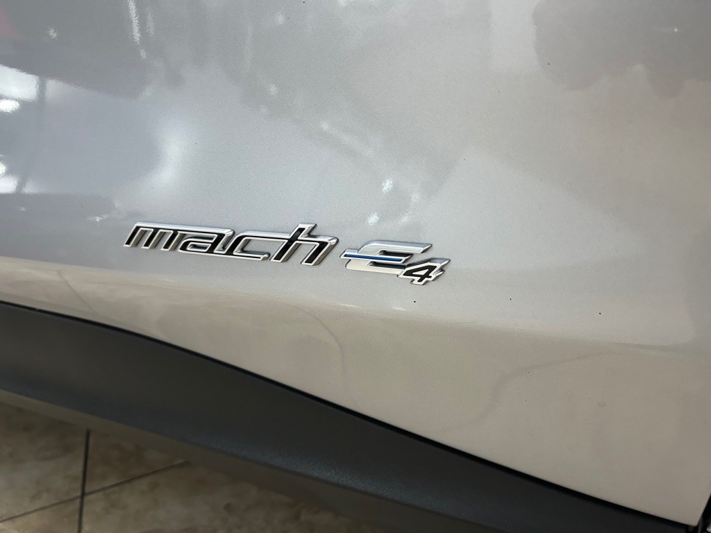 2021 Ford Mustang Image 14