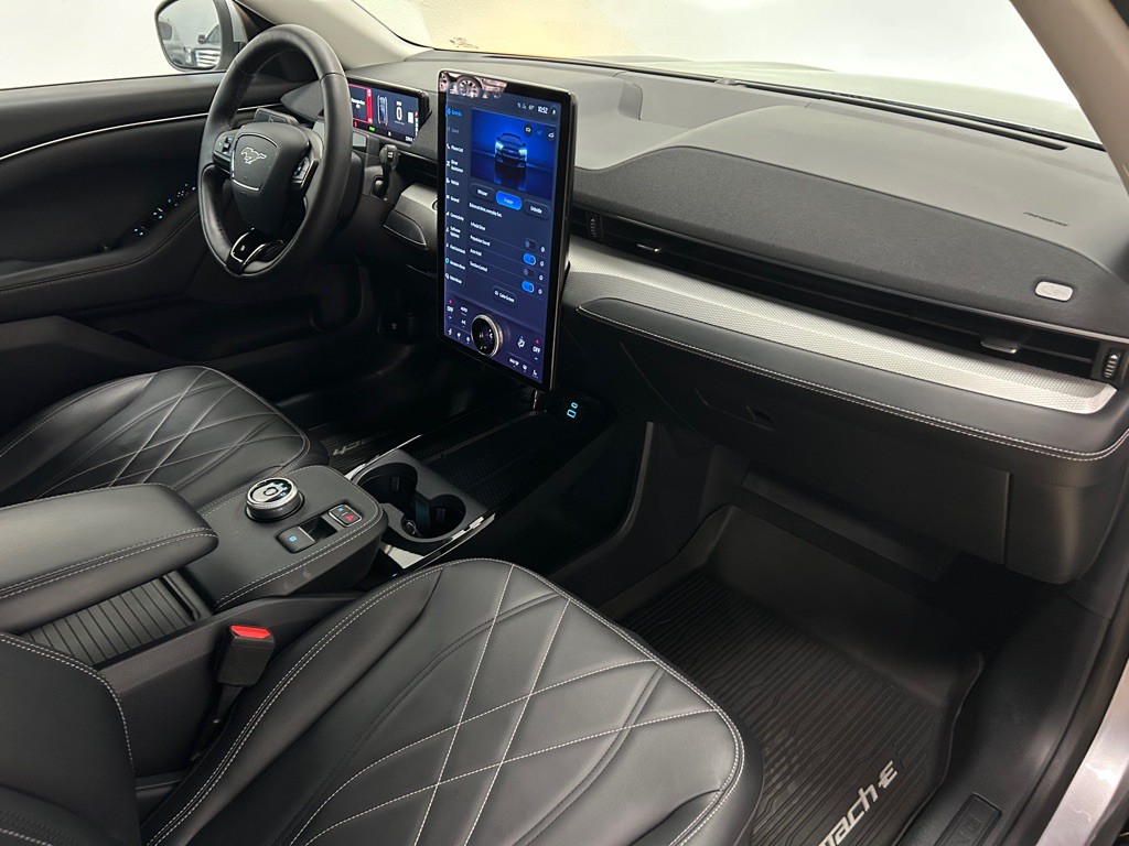 2021 Ford Mustang Image 30