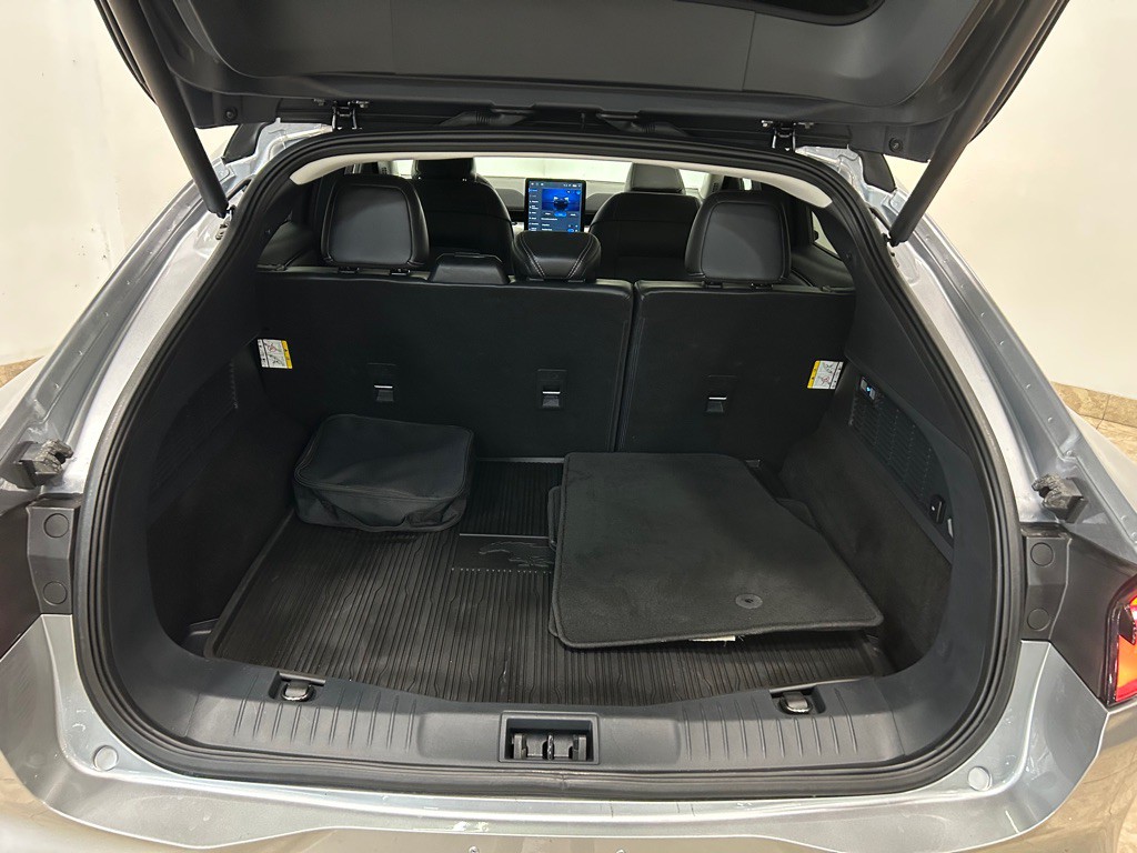 2021 Ford Mustang Image 37