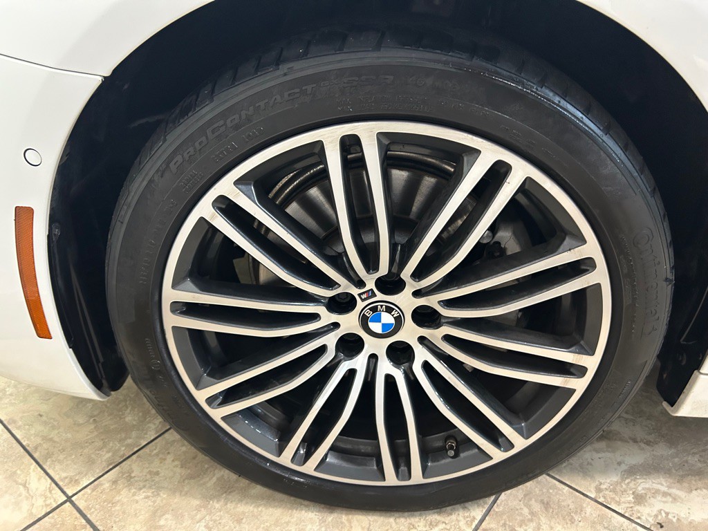 2020 BMW 5 Series Image 12