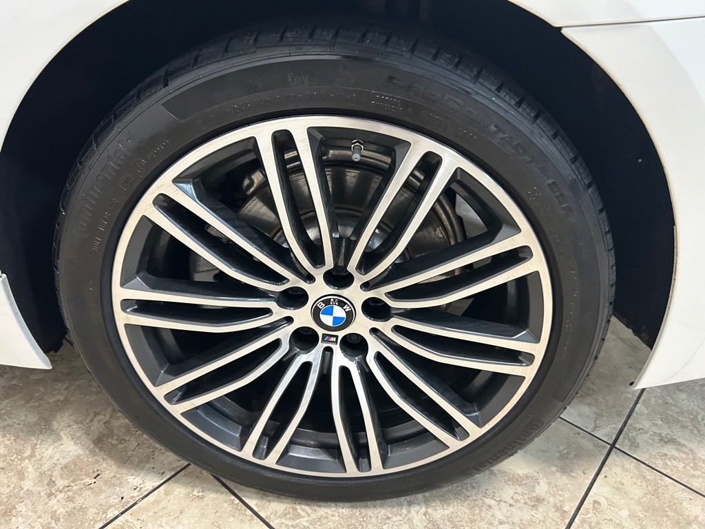 2020 BMW 5 Series Image 13