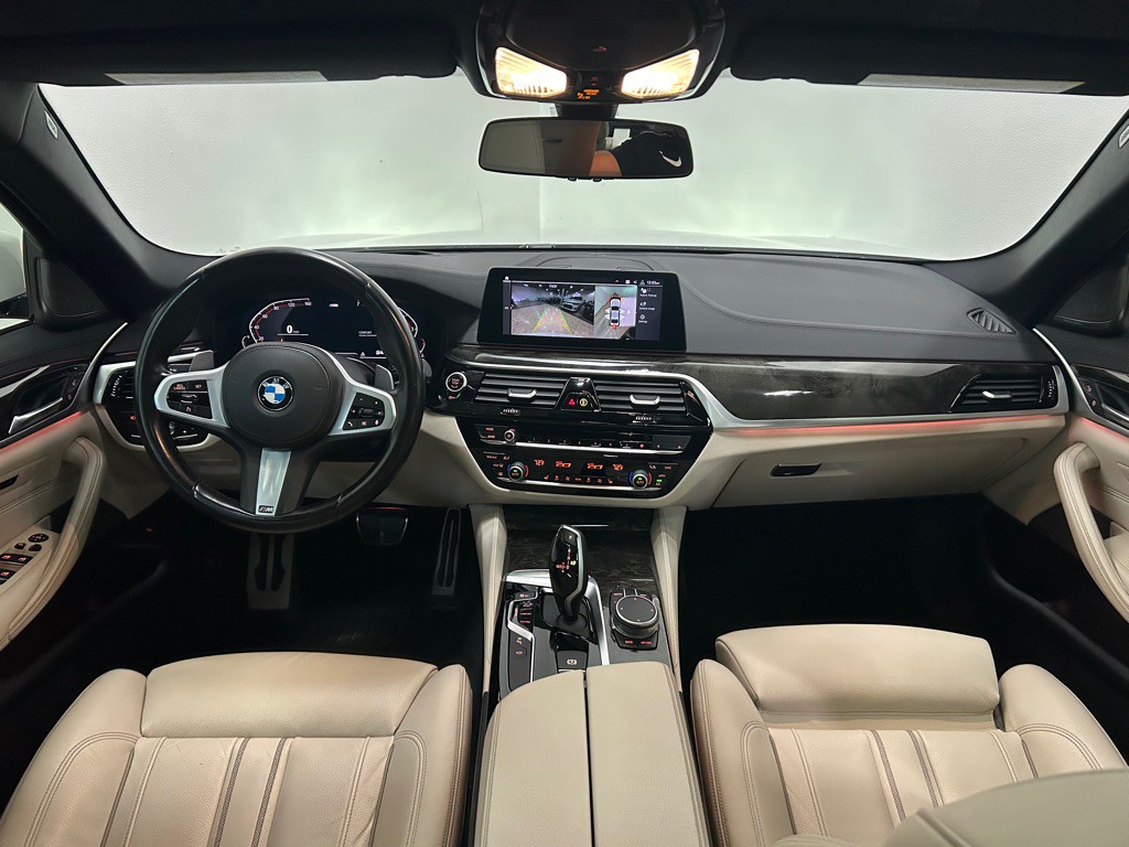 2020 BMW 5 Series Image 34