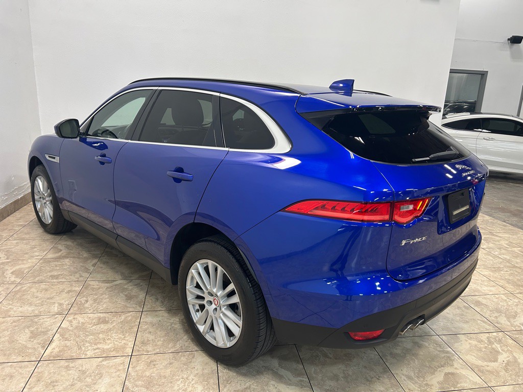 2018 Jaguar F-PACE Image 9