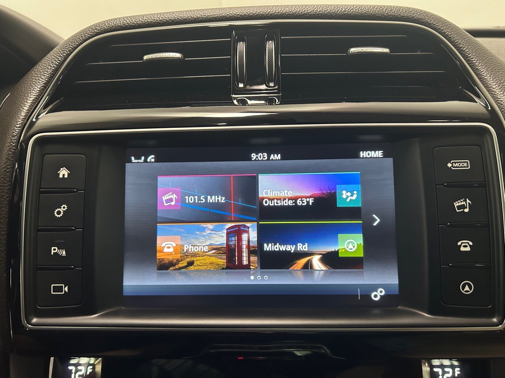 2018 Jaguar F-PACE Image 26