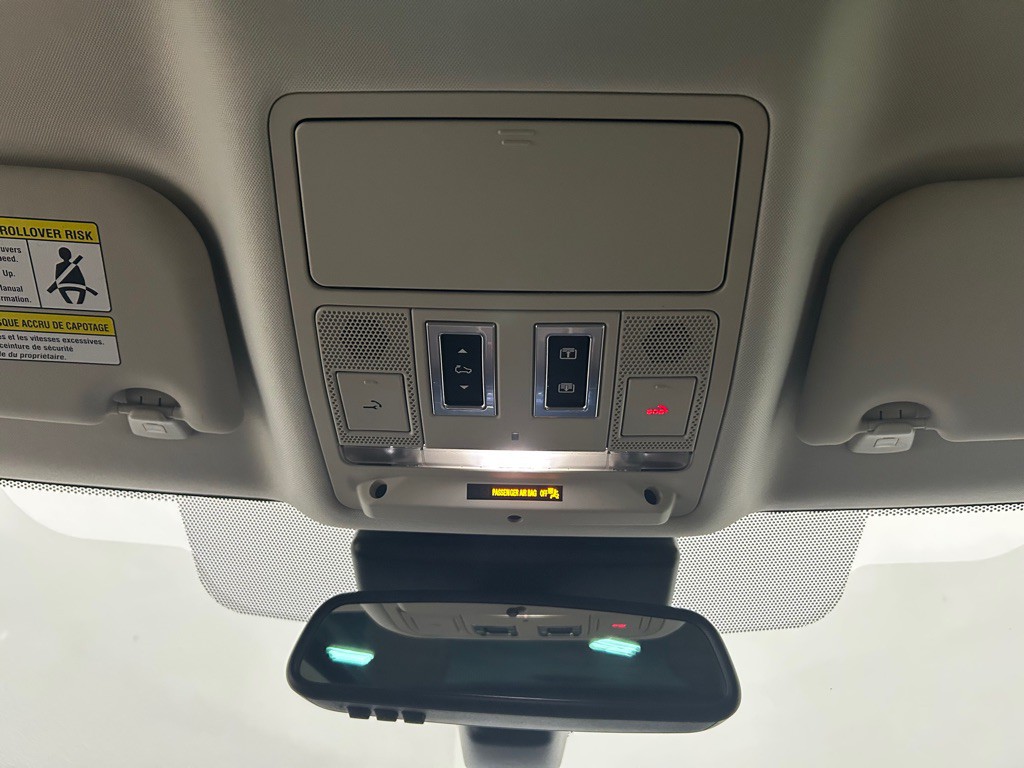 2018 Jaguar F-PACE Image 28