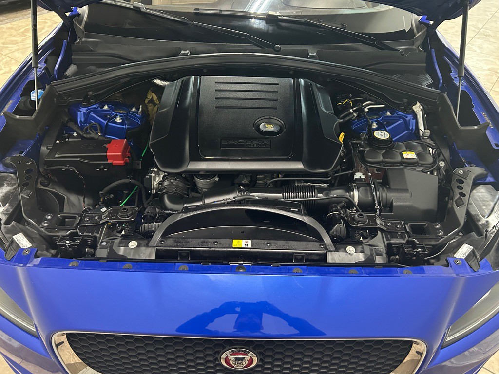 2018 Jaguar F-PACE Image 44