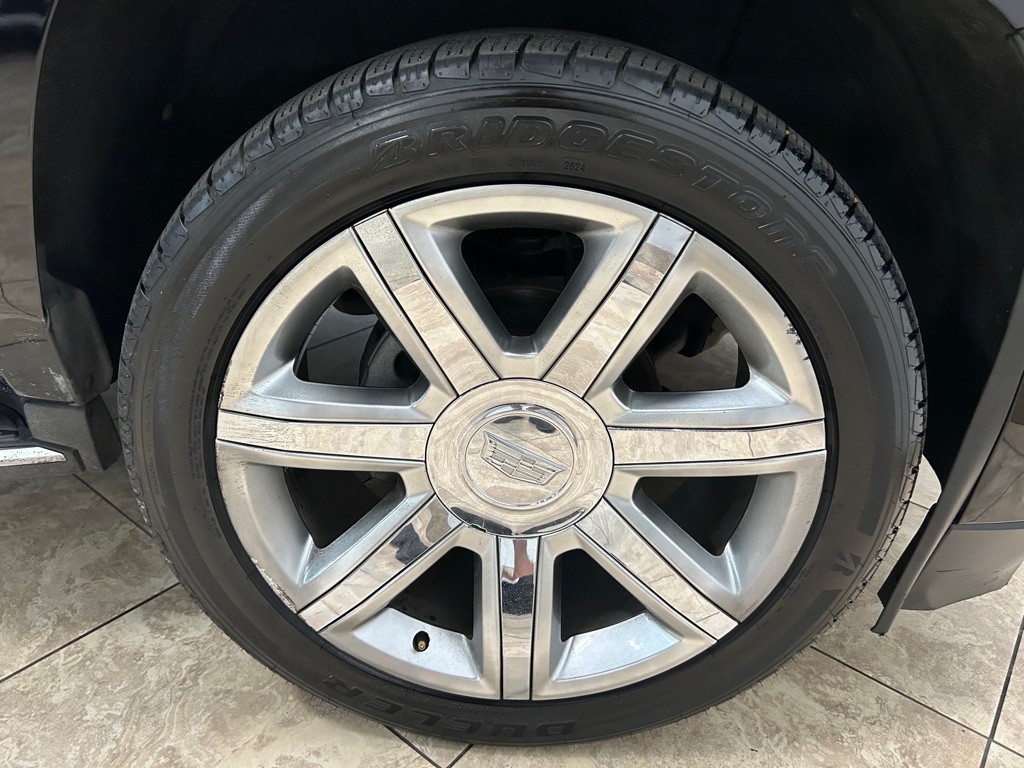 2018 Cadillac Escalade Image 10