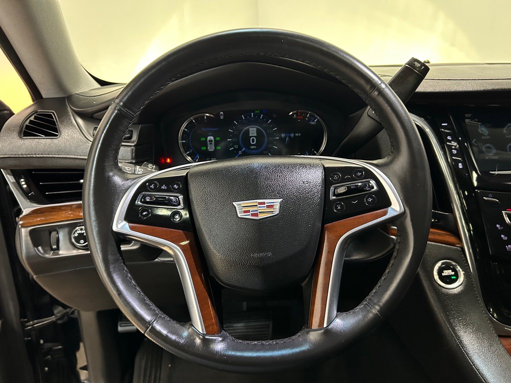 2018 Cadillac Escalade Image 19