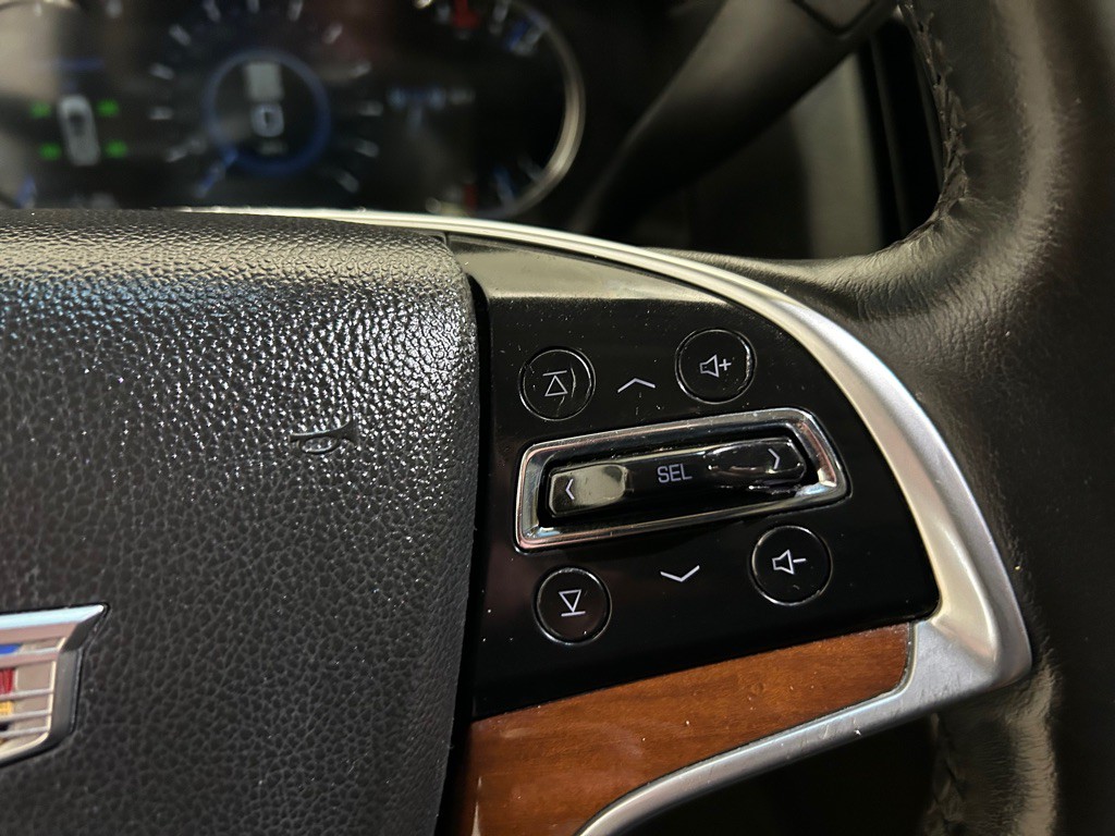 2018 Cadillac Escalade Image 21