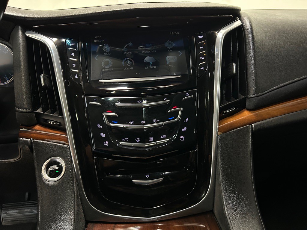 2018 Cadillac Escalade Image 22