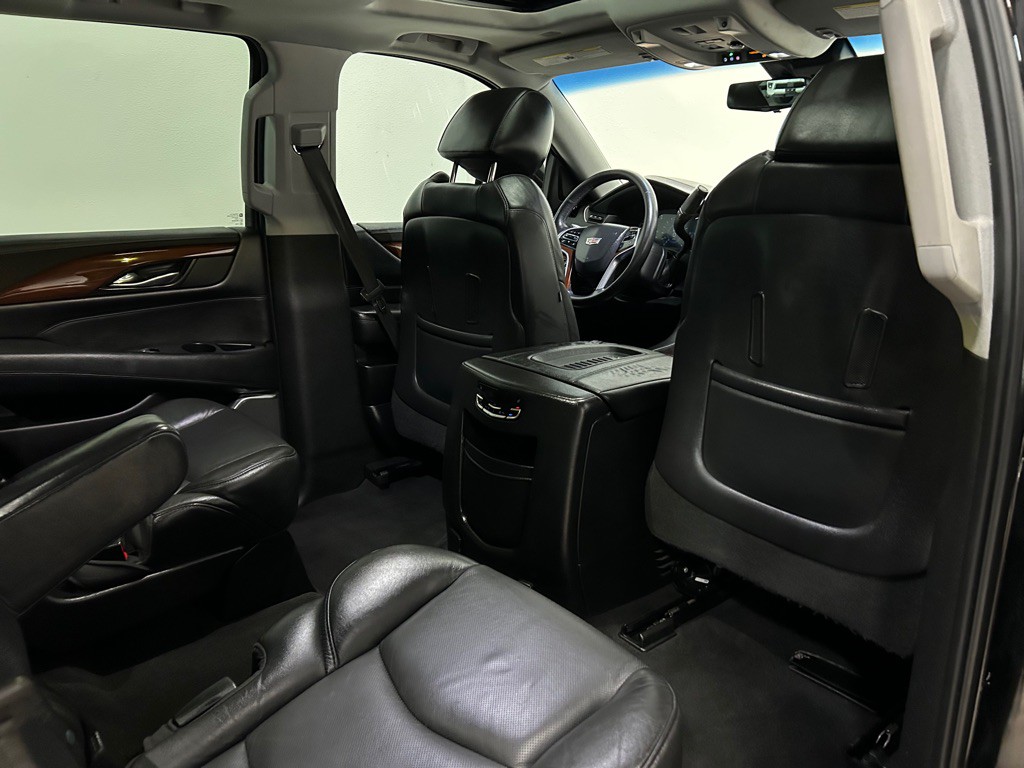 2018 Cadillac Escalade Image 36