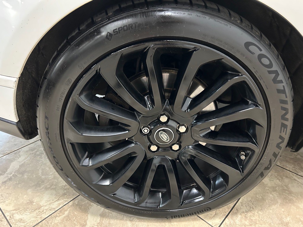 2016 Land Rover Range Rover Image 11