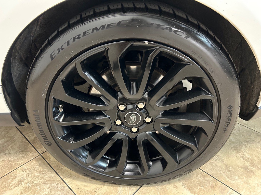 2016 Land Rover Range Rover Image 13